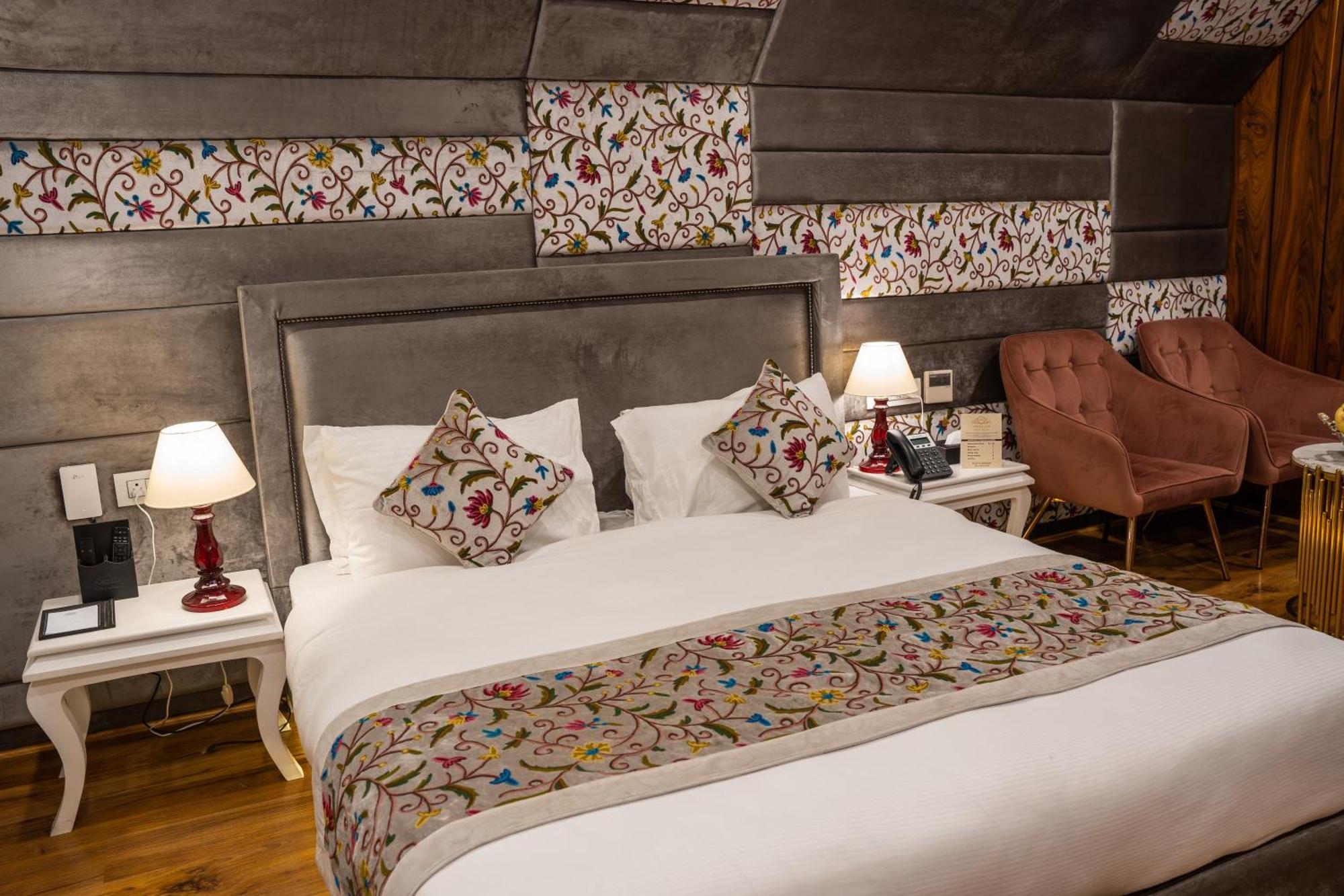 Hotel Snowland, Srinagar Eksteriør billede
